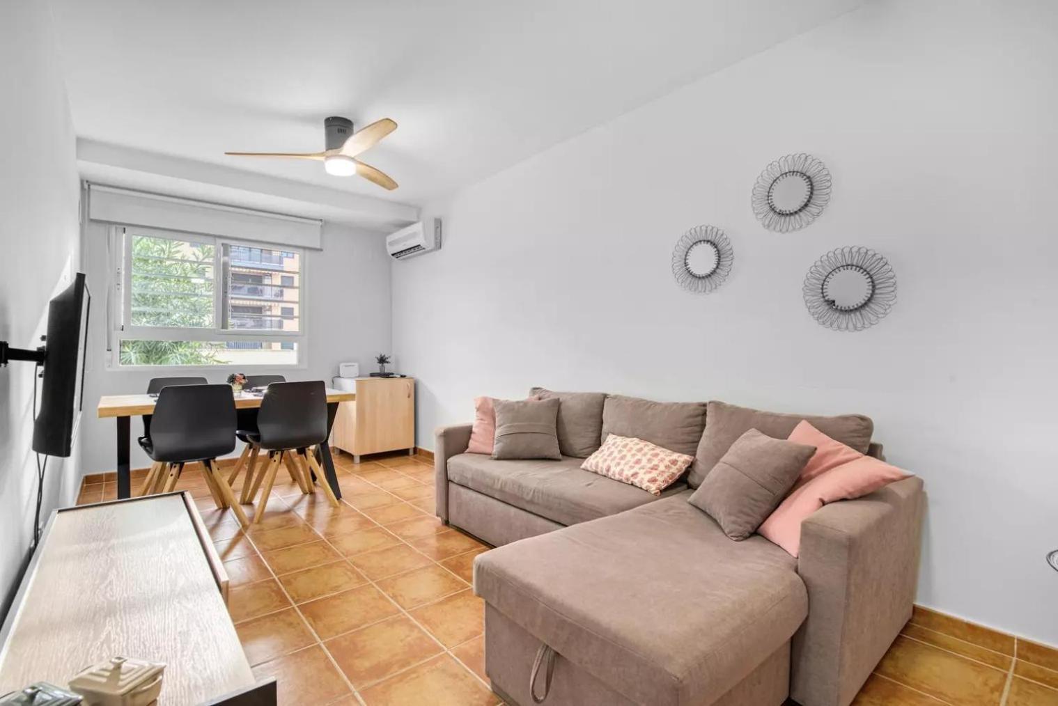 Apartamento Con Piscina Ideal Familias Chilches  Exterior photo